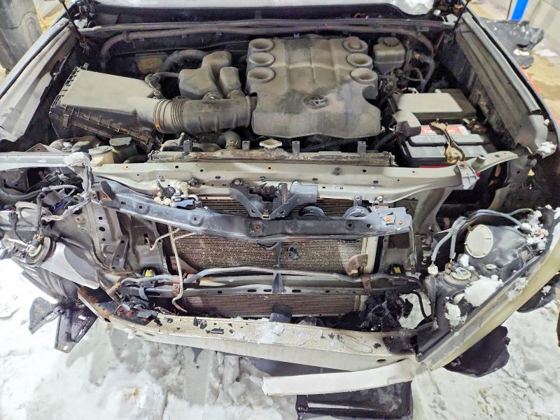 Photo 11 from auction – 2014 TOYOTA 4RUNNER SR with VIN JTEBU5JR5E5179116