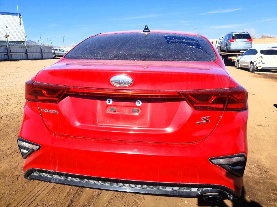 Photo 6 from auction – 2019 KIA FORTE GT L with VIN 3KPF34AD4KE135793