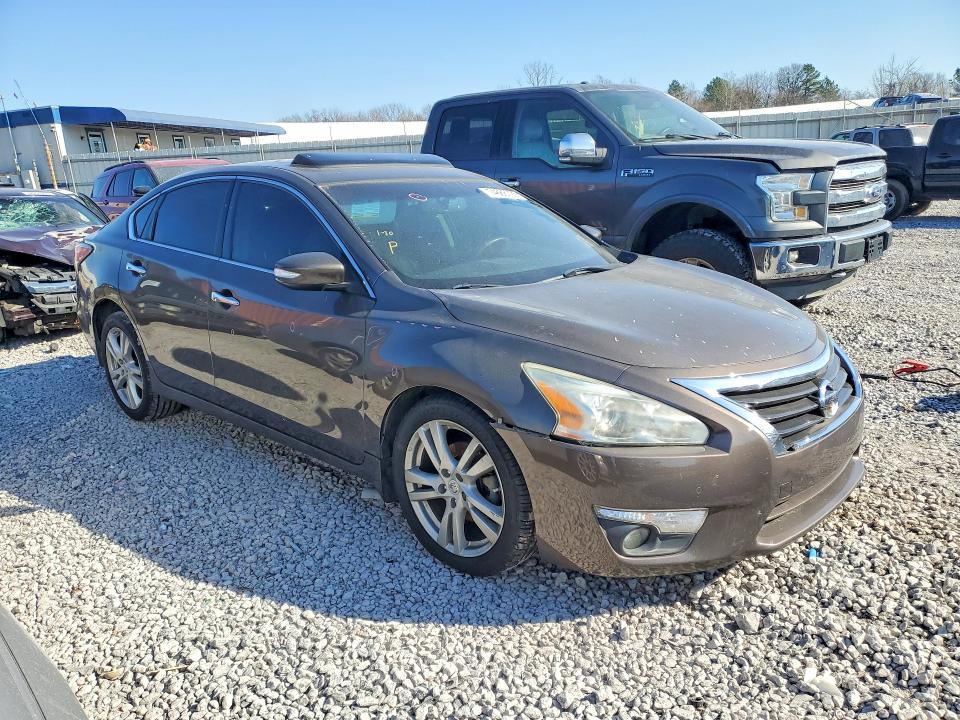 Фото 4 с аукциона – 2015 NISSAN ALTIMA 3.5 с VIN 1N4BL3AP0FC499053
