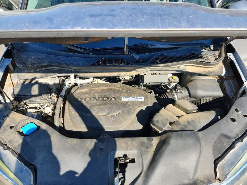 Photo 11 from auction – 2018 HONDA PILOT with VIN 5FNYF5H33JB020131