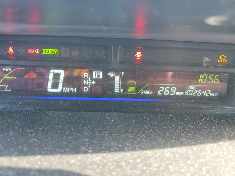 Photo 9 from auction – 2013 TOYOTA PRIUS V with VIN JTDZN3EU0D3284370