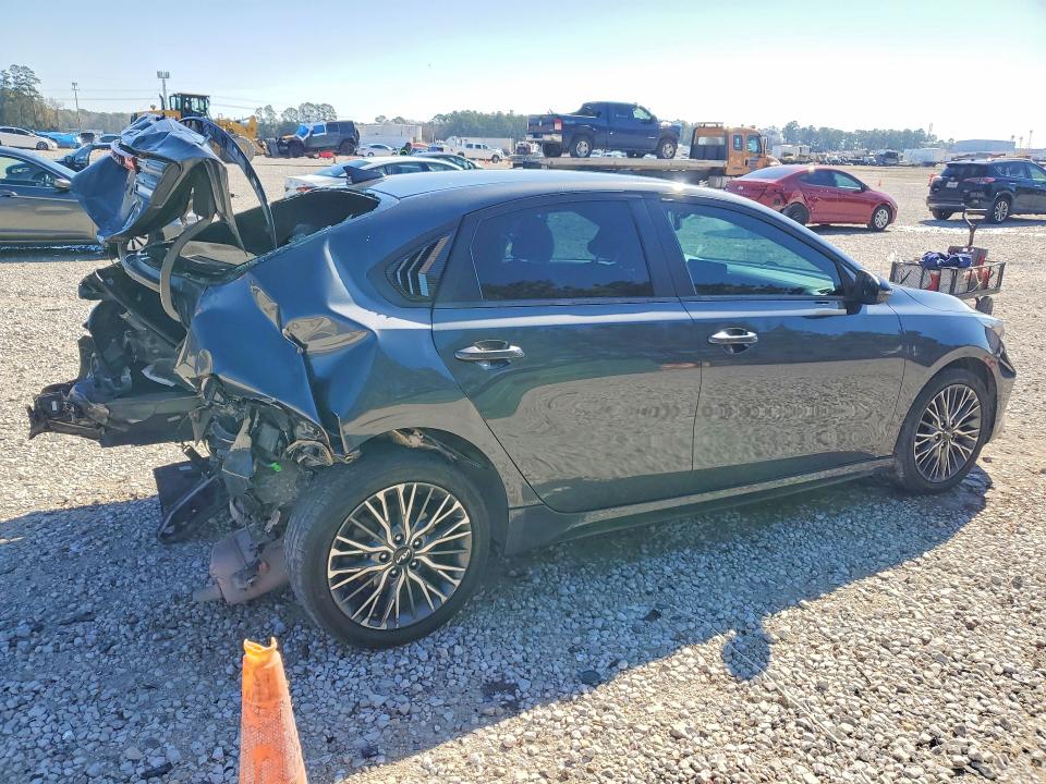 Photo 3 from auction – 2022 KIA FORTE with VIN 3KPF54AD2NE449912