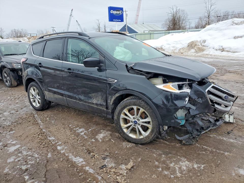 صورة رقم 4 من المزاد - 2018 FORD ESCAPE مع VIN 1FMCU9GD3JUA71083