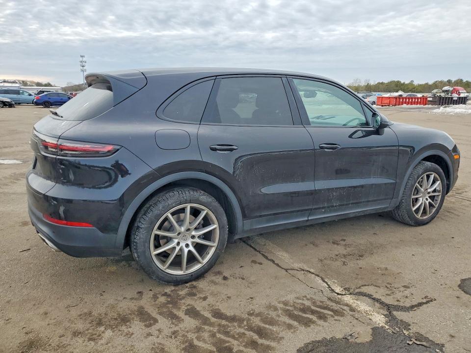 Photo 3 from auction – 2019 PORSCHE CAYENNE with VIN WP1AA2AY2KDA01209