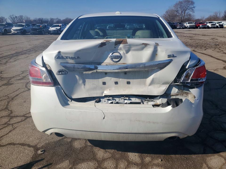 Photo 6 from auction – 2015 NISS ALTIMA with VIN 1N4AL3AP2FN908816