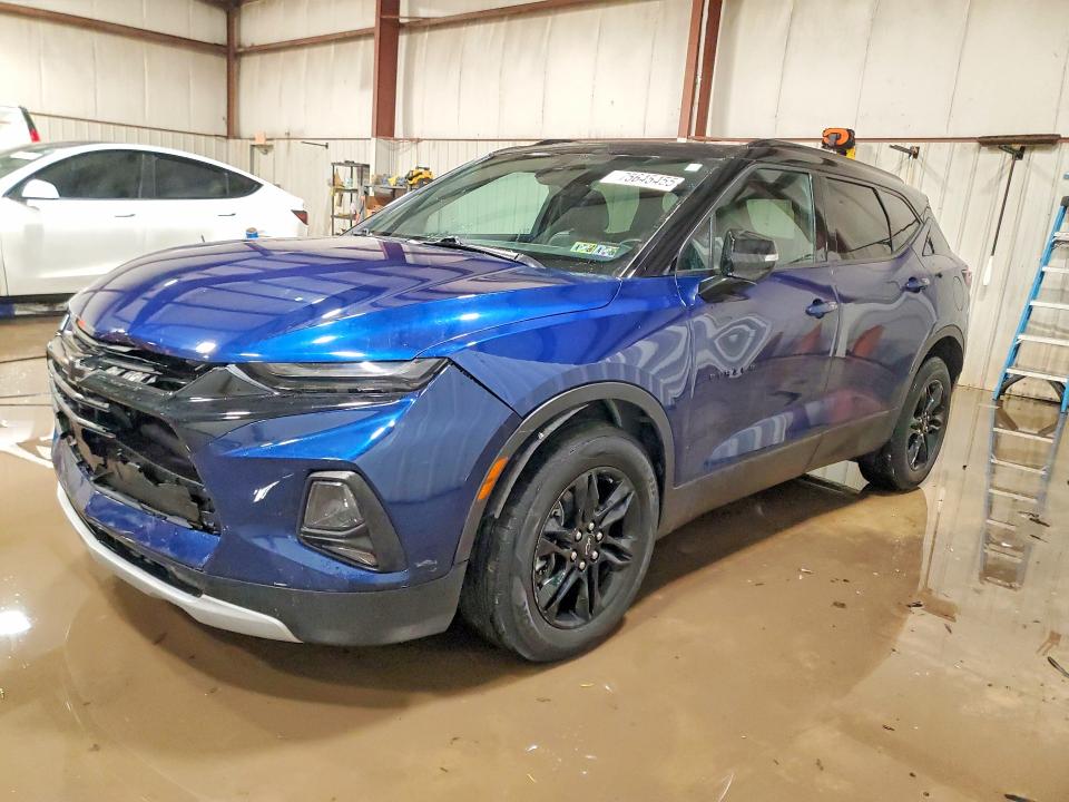 CHEVROLET BLAZER 2022 with VIN 3GNKBJRS9NS123221 - Photo from auction