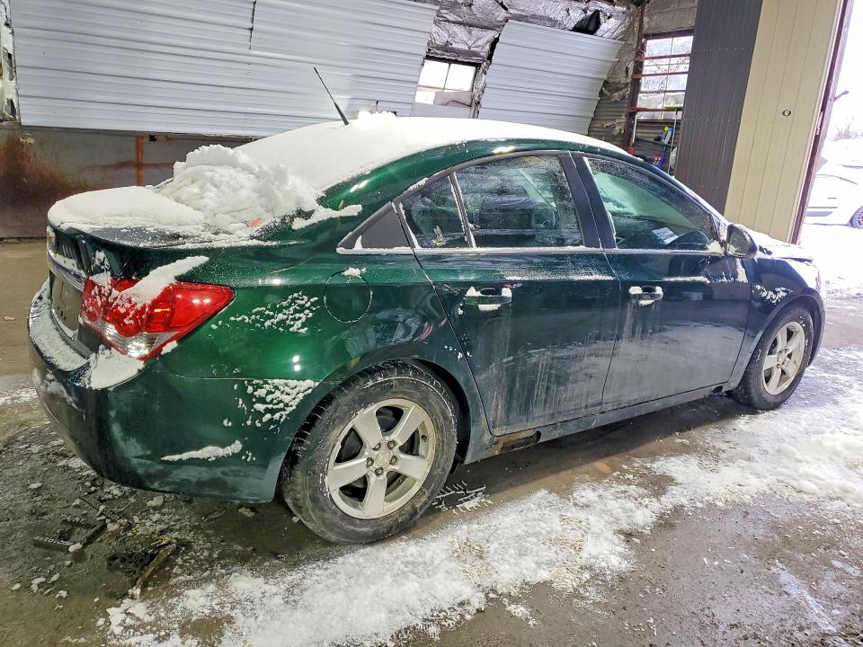 Photo 3 from auction – 2014 CHEVROLET CRUZE with VIN 1G1PC5SB2E7176427