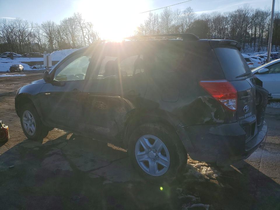 Photo 2 from auction – 2006 TOYOTA RAV4 with VIN JTMBD33VX65029944