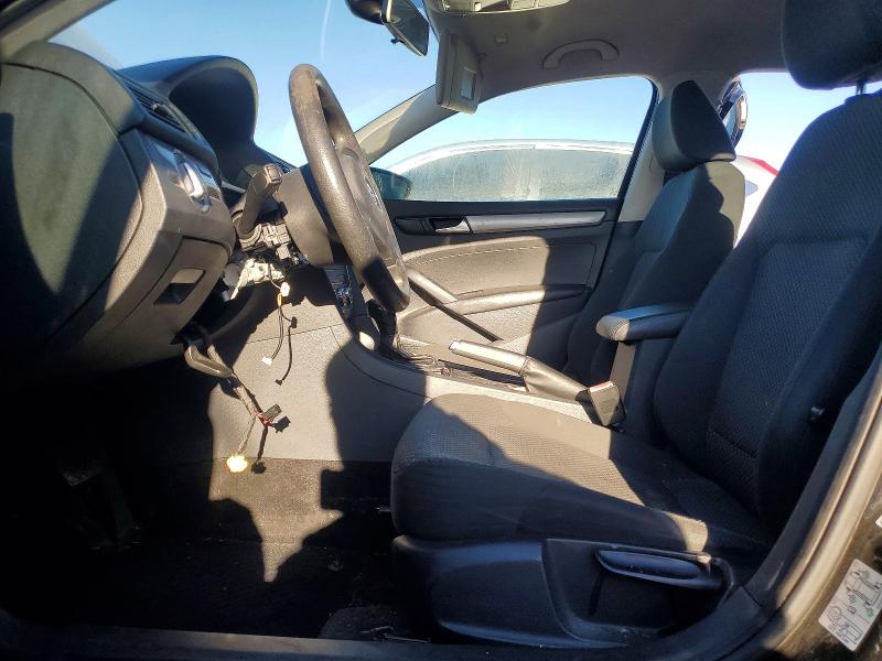 Photo 7 from auction – 2012 VOLKSWAGEN PASSAT with VIN 1VWAP7A35CC094247