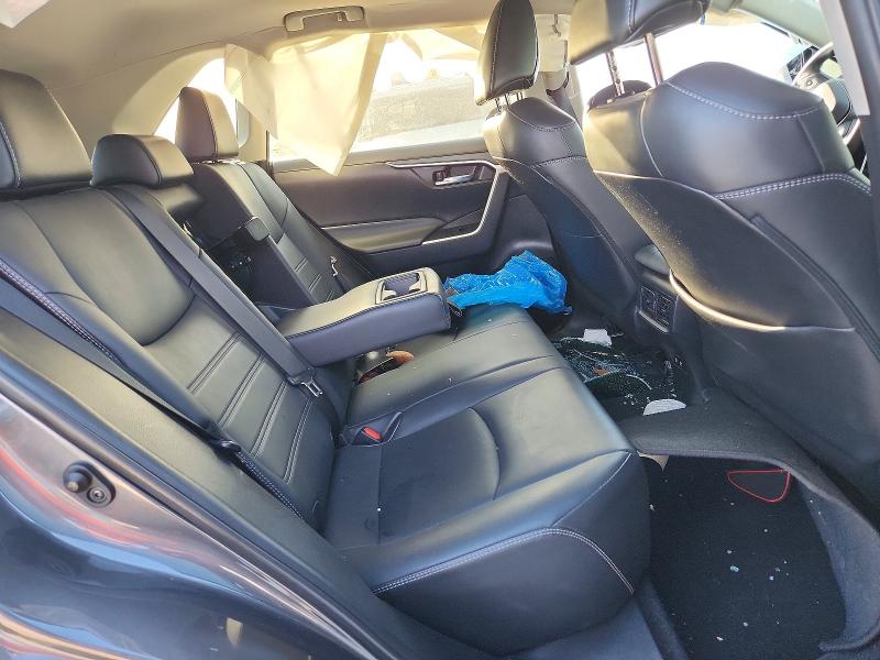 Foto 10 de la subasta – 2021 TOYOTA RAV4 con VIN 2T3C1RFV6MW152707