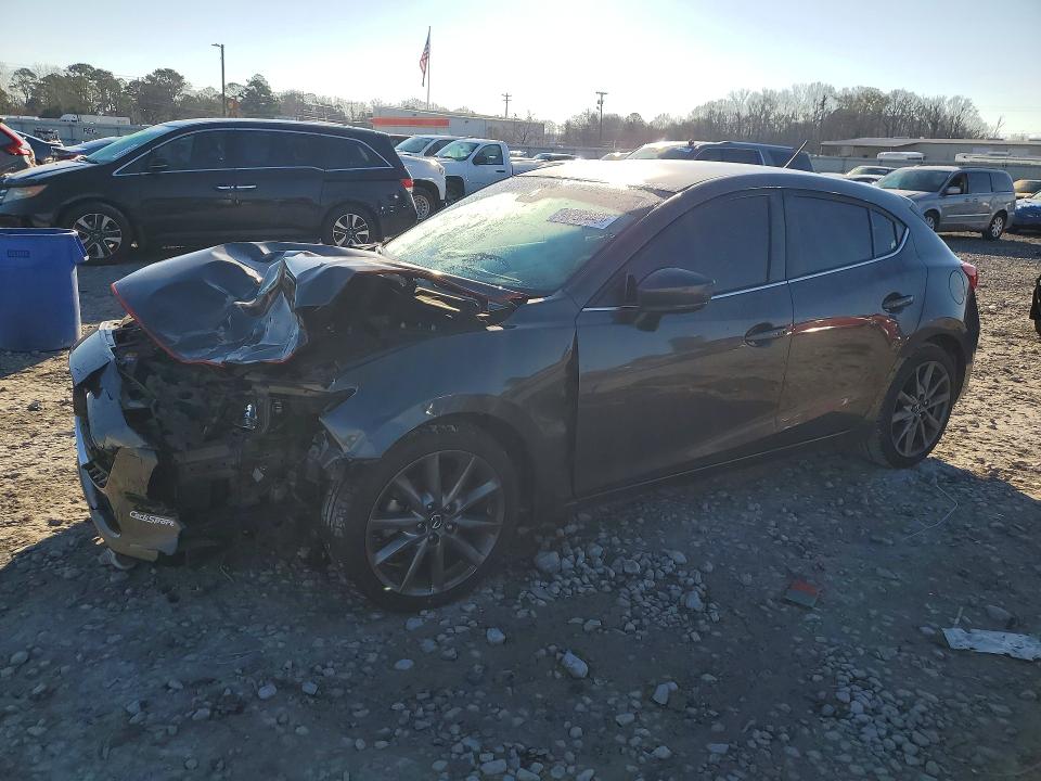MAZDA 3 2018 with VIN 3MZBN1L37JM159647 - Photo from auction