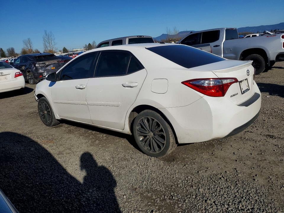 Photo 2 from auction – 2015 TOYOTA COROLLA L with VIN 5YFBURHE6FP257258
