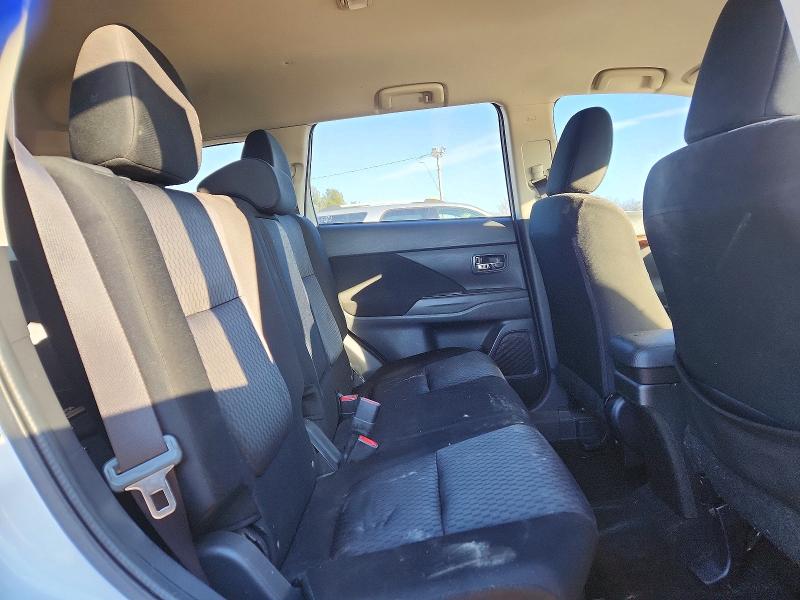 Photo 11 from auction – 2014 MITSUBISHI OUTLANDER with VIN JA4JZ4AX4EZ013554