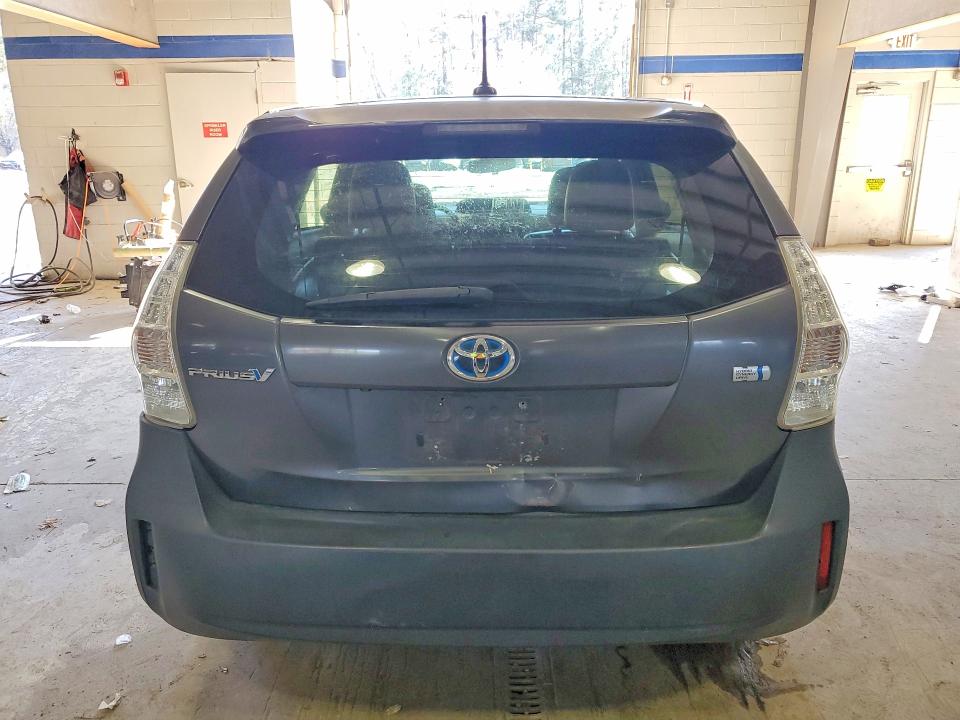 Photo 6 from auction – 2013 TOYOTA PRIUS V with VIN JTDZN3EU9D3254624