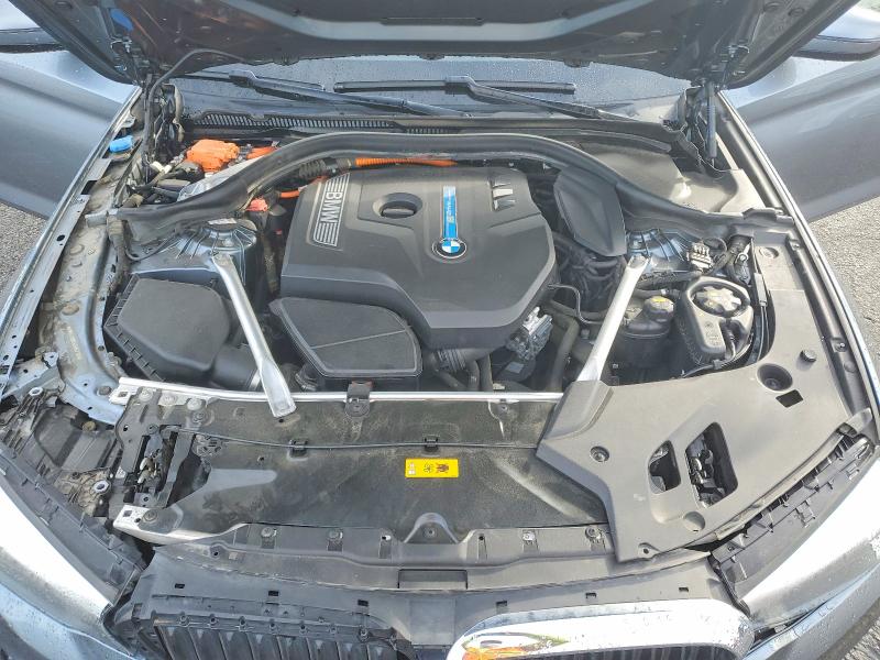 Photo 11 from auction – 2018 BMW 530E with VIN WBAJA9C56JB252190