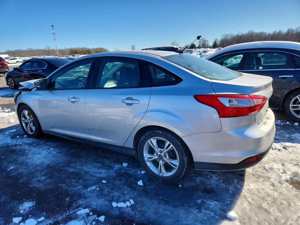 Photo 2 from auction – 2014 FORD FOCUS SE with VIN 1FADP3F22EL242212