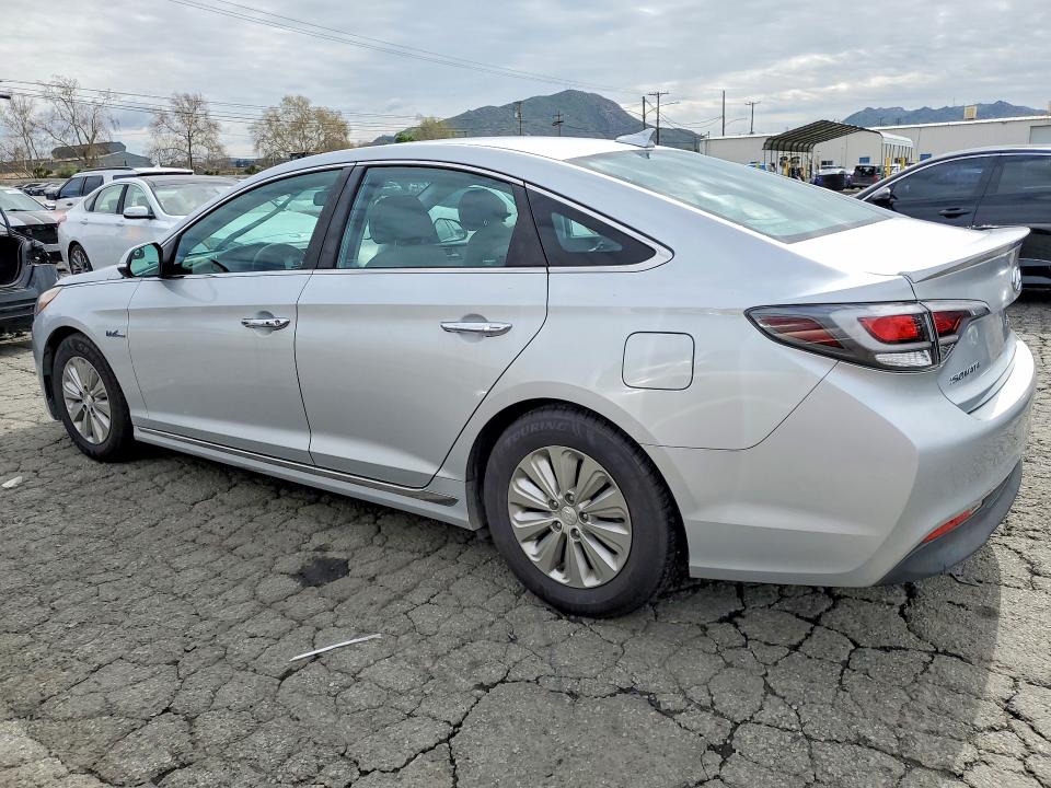 Photo 2 from auction – 2017 HYUNDAI SONATA with VIN KMHE24L12HA051092