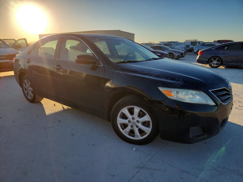 Photo 4 from auction – 2011 TOYOTA CAMRY with VIN 4T4BF3EK9BR087686