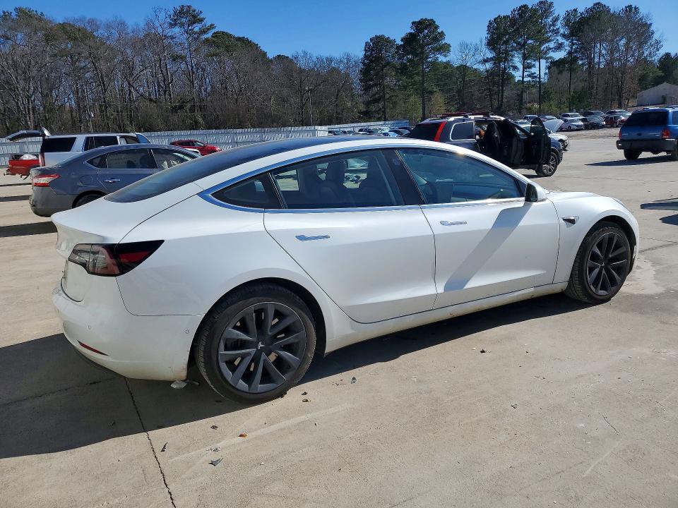 Photo 3 from auction – 2018 TESLA MODEL 3 with VIN 5YJ3E1EA0JF057761