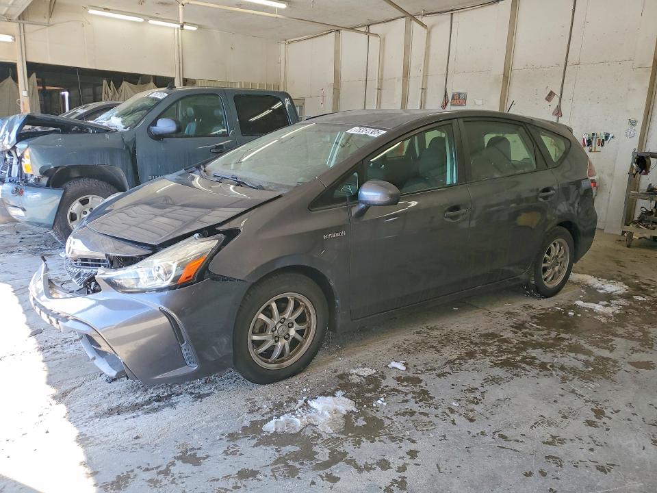 TOYOTA PRIUS V 2015 with VIN JTDZN3EU6FJ020584 - Photo from auction