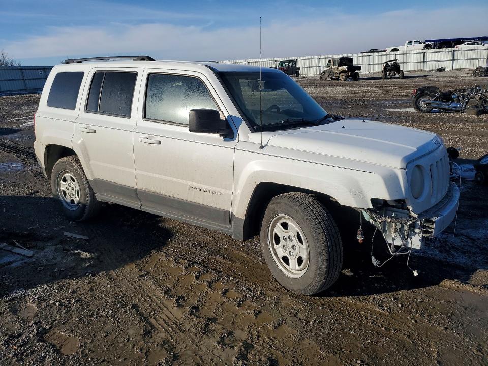 Photo 4 from auction – 2016 JEEP PATRIOT with VIN 1C4NJPBB3GD787314