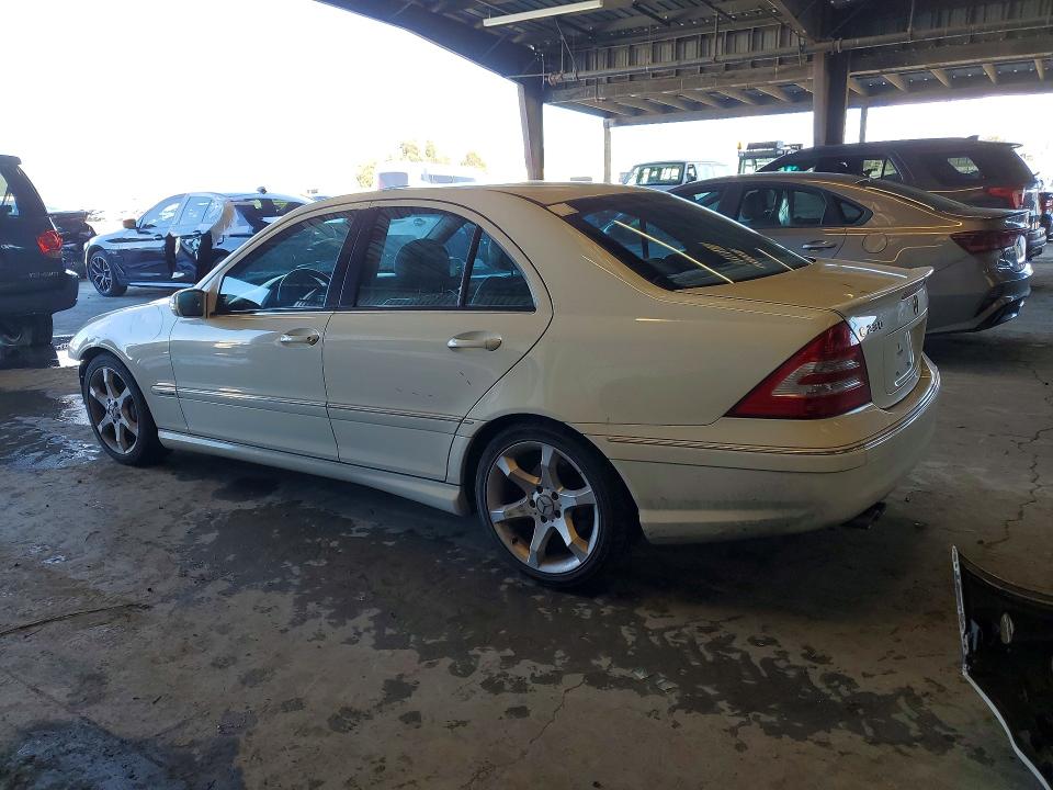 Photo 2 from auction – 2007 MERCEDES-BENZ C with VIN WDBRF52H37F927604