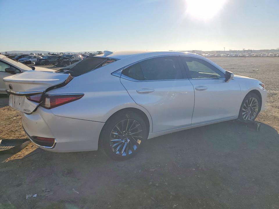 Photo 3 from auction – 2025 LEXUS ES with VIN 58AEA1C11SU072192