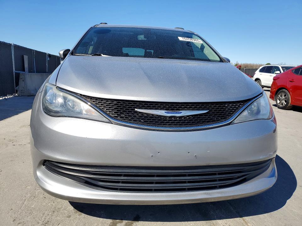 Photo 5 from auction – 2020 CHRYSLER VOYAGER with VIN 2C4RC1DG0LR260856