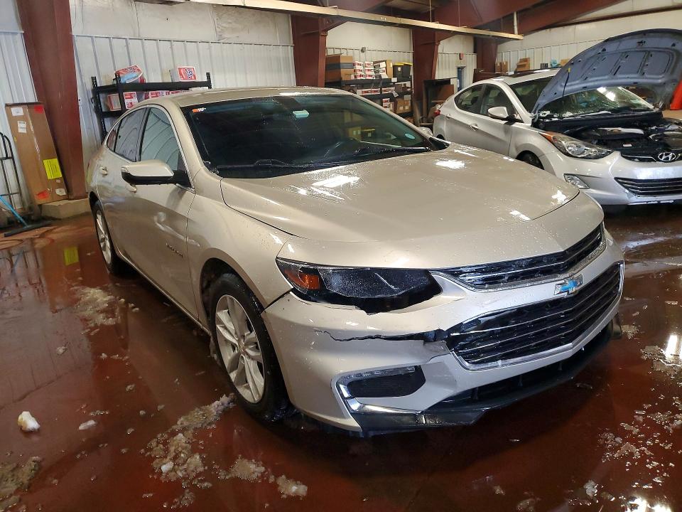 Photo 4 from auction – 2016 CHEVROLET MALIBU LT with VIN 1G1ZE5ST2GF317730