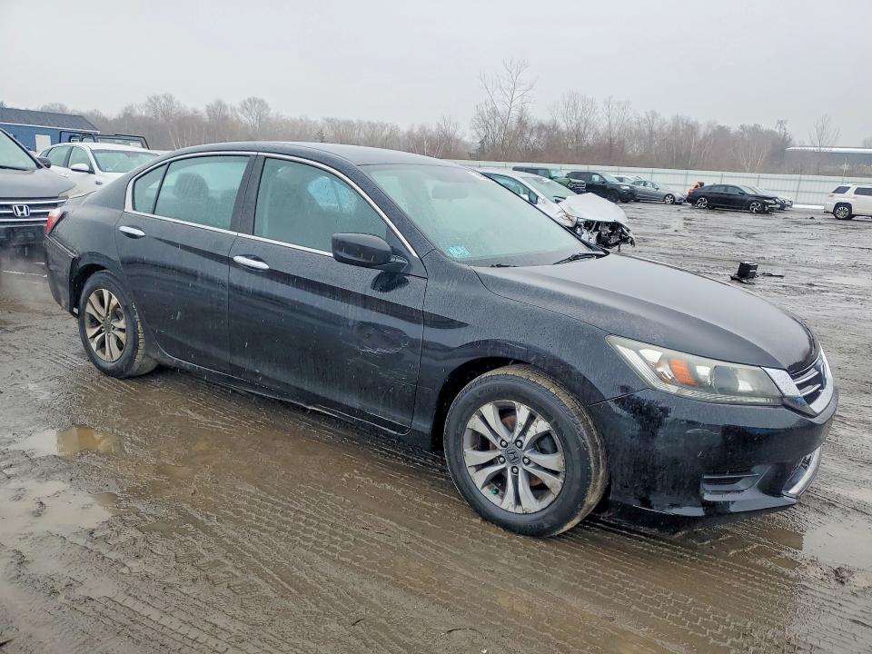 Photo 4 from auction – 2014 HONDA ACCORD with VIN 1HGCR2F35EA163049
