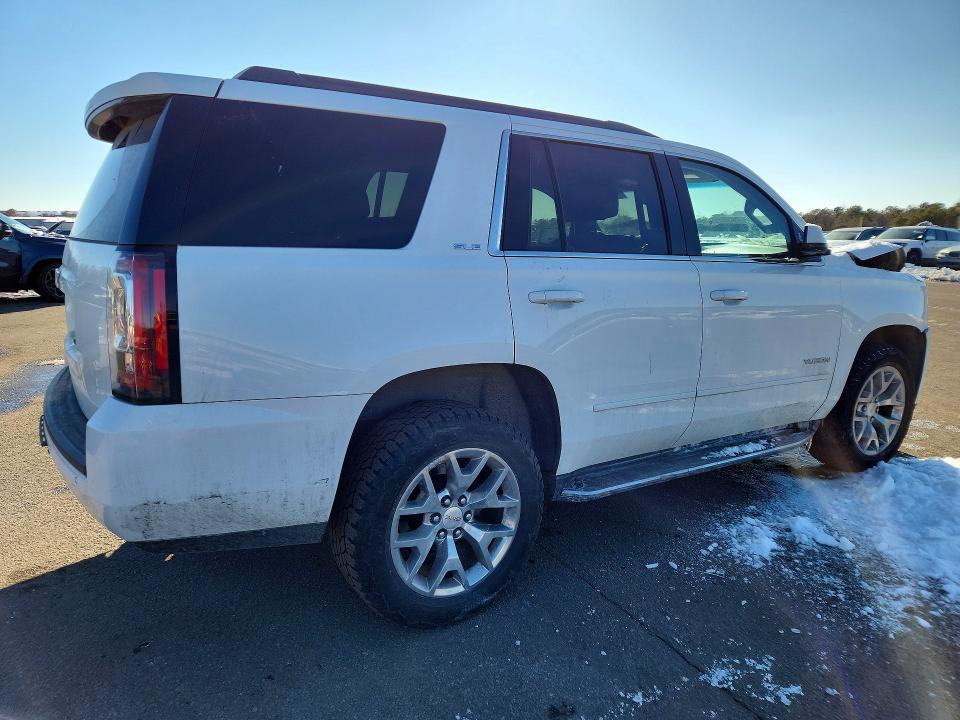 Photo 3 from auction – 2018 GMC YUKON with VIN 1GKS2AKC0JR333865