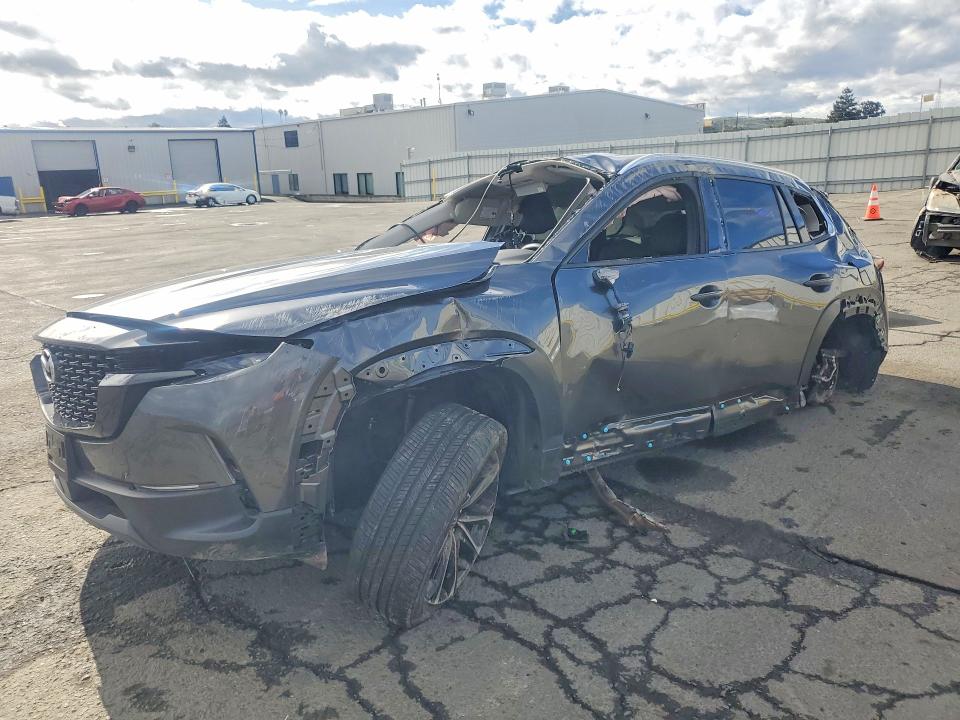 MAZDA CX-50 2023 with VIN 7MMVABEM2PN137626 - Photo from auction