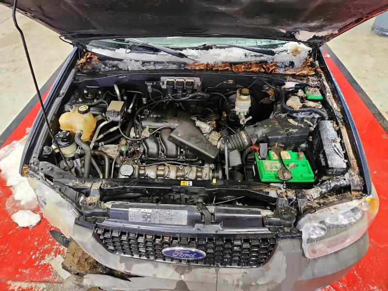 Zdjęcie 12 z aukcji – 2005 FORD ESCAPE XLT z VIN 1FMYU93155KB03342