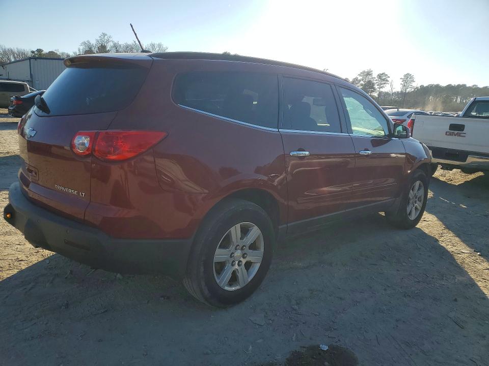 Photo 3 from auction – 2011 CHEVROLET TRAVERSE with VIN 1GNKRGEDXBJ200990