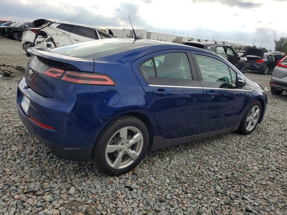 Photo 3 from auction – 2013 CHEVROLET VOLT with VIN 1G1RA6E45DU149403
