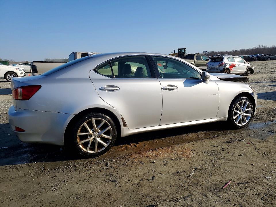 Photo 3 from auction – 2012 LEXUS IS 250 with VIN JTHCF5C2XC5055356
