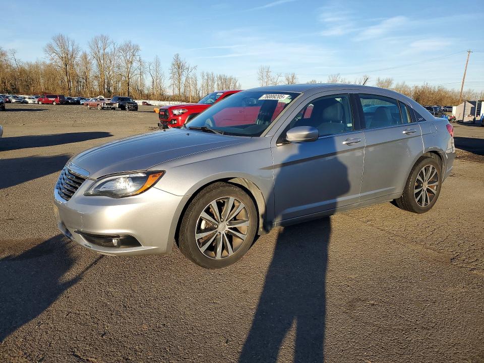 CHRYSLER 200 TOURIN 2013 with VIN 1C3CCBBBXDN595340 - Photo from auction