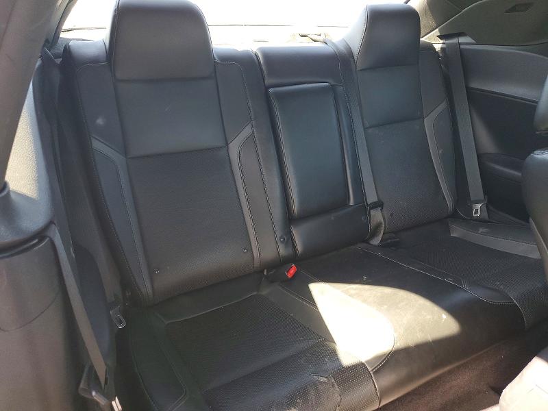 Photo 10 from auction – 2018 DODGE CHALLENGER with VIN 2C3CDZAG7JH227981