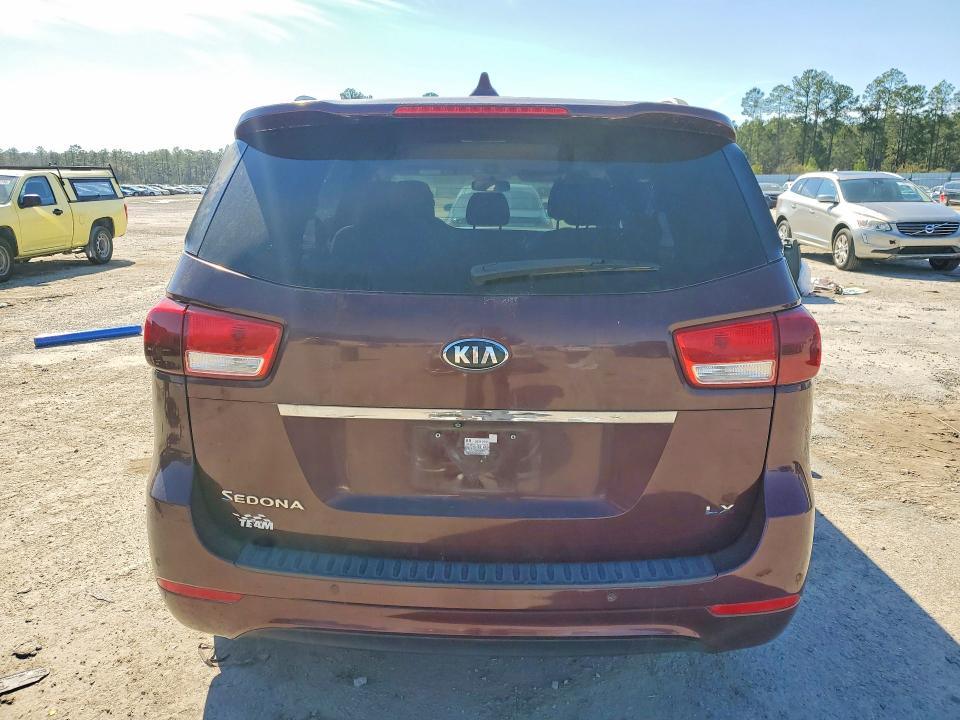 Photo 6 from auction – 2016 KIA SEDONA with VIN KNDMB5C14G6093660