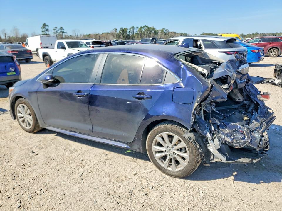Photo 2 from auction – 2023 TOYOTA COROLLA with VIN JTDBCMFE3PJ014814