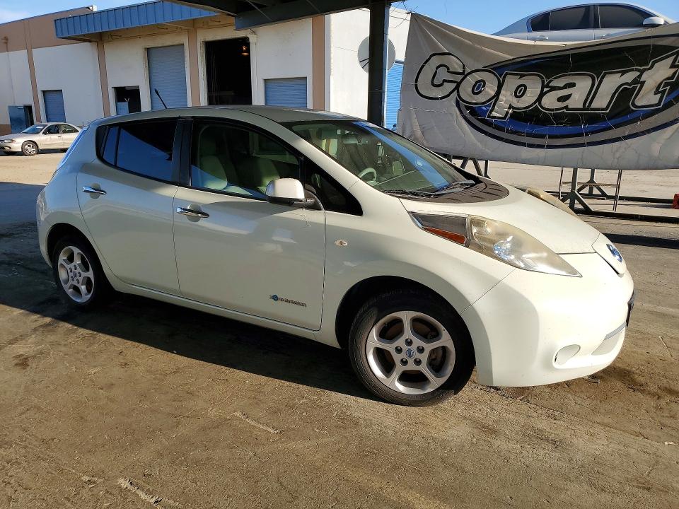 Photo 4 from auction – 2012 NISSAN LEAF SV with VIN JN1AZ0CP8CT025026