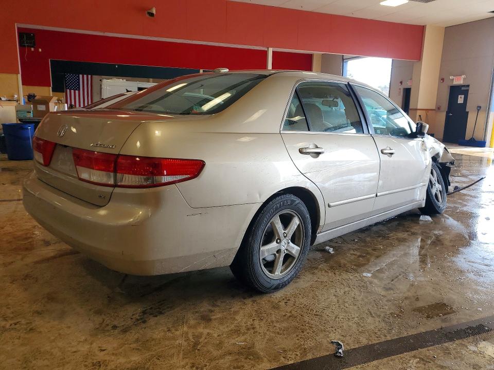 Photo 3 from auction – 2004 HONDA ACCORD with VIN 1HGCM56804A135444