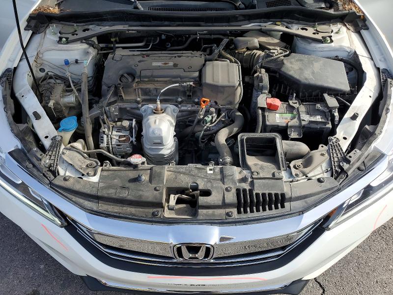 Photo 11 from auction – 2017 HONDA ACCORD with VIN 1HGCR2F56HA097438