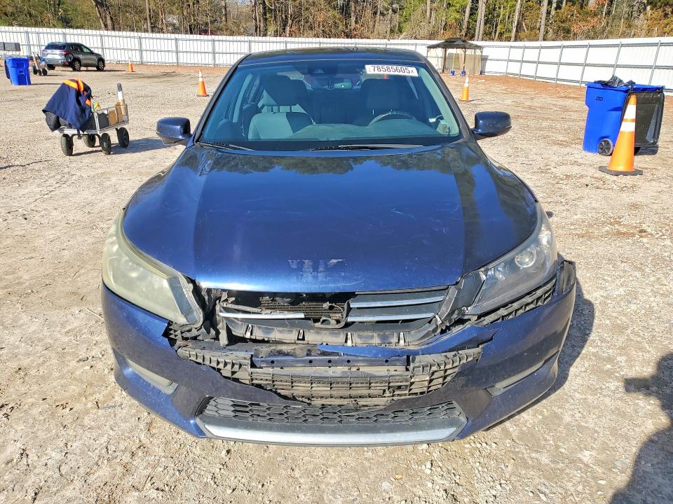 Photo 5 from auction – 2014 HONDA ACCORD with VIN 1HGCR2F83EA228167