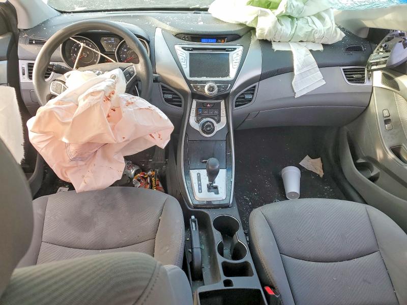 Photo 8 from auction – 2011 HYUNDAI ELANTRA with VIN 5NPDH4AE8BH019350