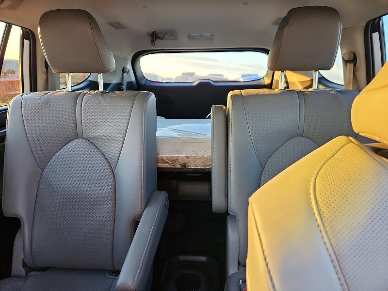 Photo 10 from auction – 2023 TOYOTA HIGHLANDER with VIN 5TDXBRCH3PS578647