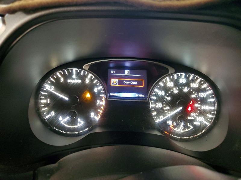 Photo 9 from auction – 2017 NISSAN PATHFINDER with VIN 5N1DR2MN3HC906416