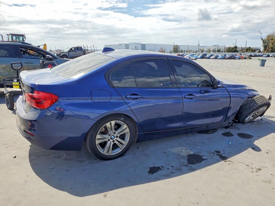 Photo 3 from auction – 2016 BMW 328 with VIN WBA8E9G52GNT46068