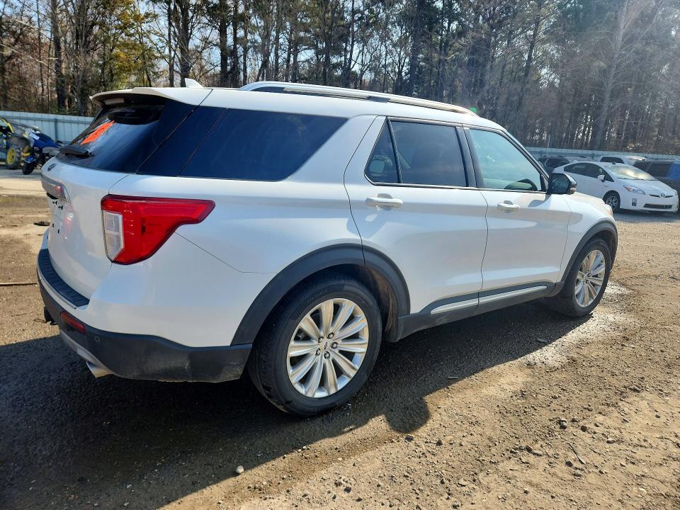 Photo 3 from auction – 2023 FORD EXPLORER L with VIN 1FMSK7FH7PGA47872