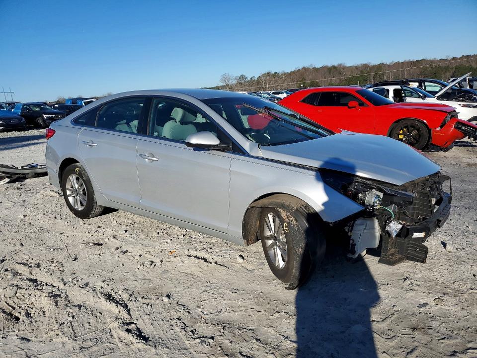 Photo 4 from auction – 2017 HYUNDAI SONATA with VIN 5NPE24AF8HH536235